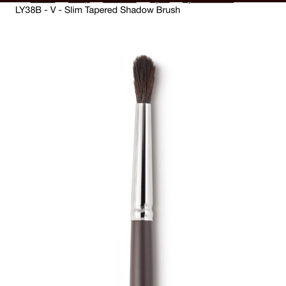 Louise young ly38b eyeshadow brush.